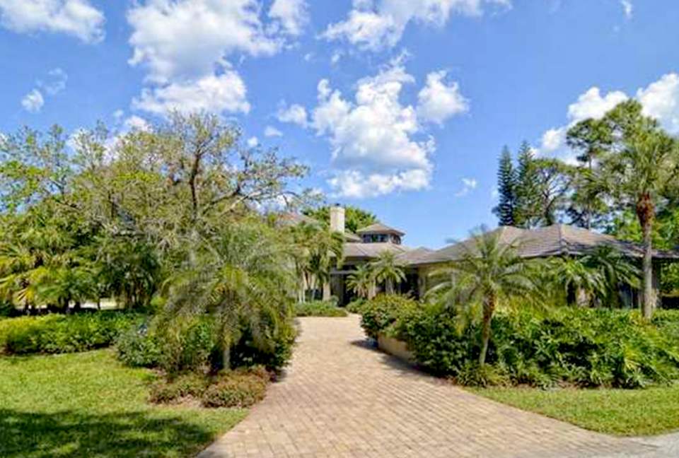 Loblolly Bay Luxury - Prestigious Golf Community - Hobe Sound, Florida