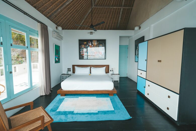 Mandala. The Rocks - Kuta Sel, Indonesia