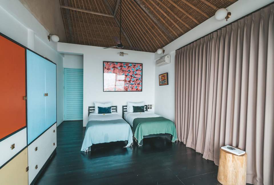 Mandala. The Rocks - Kuta Sel, Indonesia