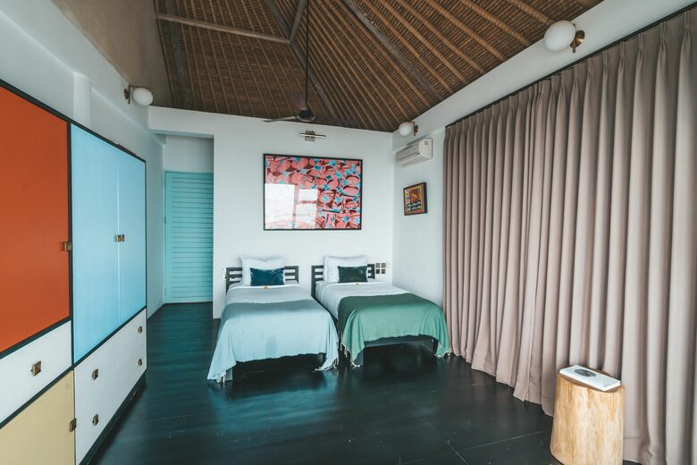 Mandala. The Rocks - Kuta Sel, Indonesia