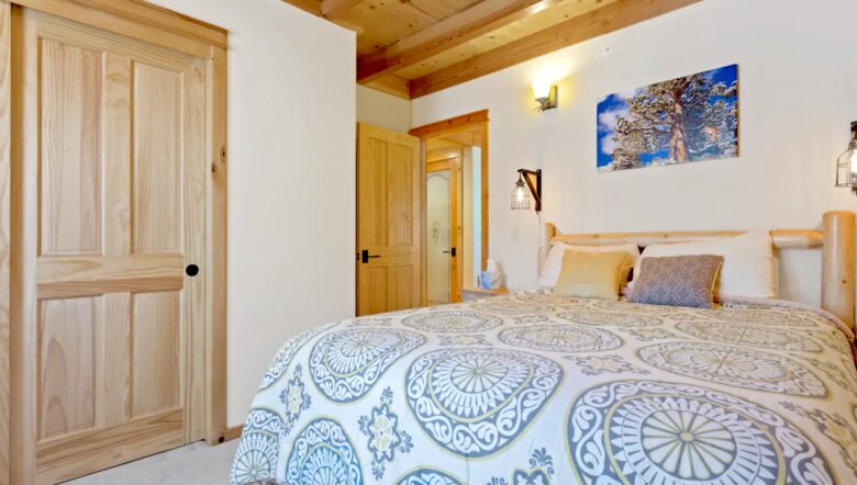 SpruceHaus at Serene Lakes, Lake Tahoe - Soda Springs, California