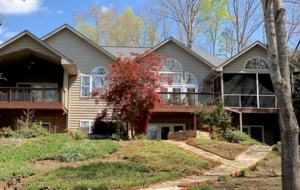 Lake Keowee Home - Seneca, South Carolina
