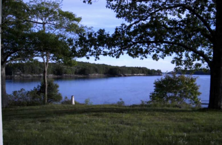 Davis Island Cottage - Edgecomb, Maine