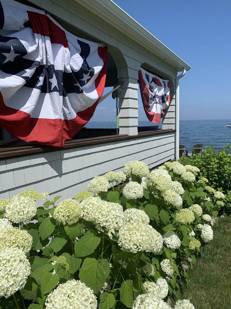 Diamond Cove Seaside Cottage - Annisquam, Massachusetts