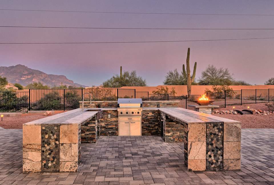 Casa Blanca Luxury Estate - Apache Junction, Arizona