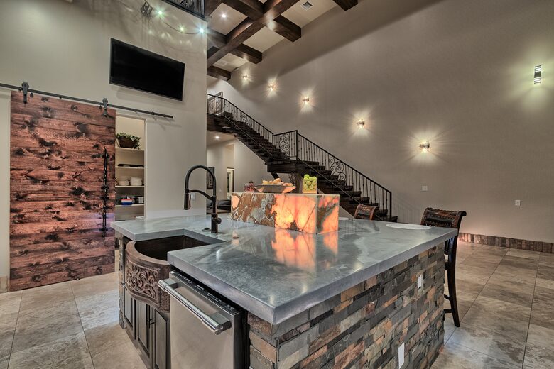 Casa Blanca Luxury Estate - Apache Junction, Arizona