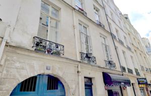 Saint Louis Island Luxe - Paris, France