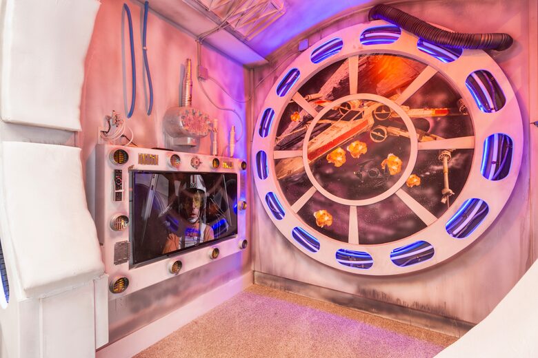 The White House Of Reunion - Reunion, Florida