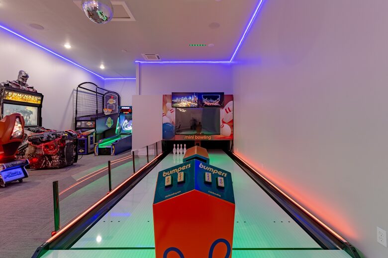 The White House Of Reunion - Reunion, Florida