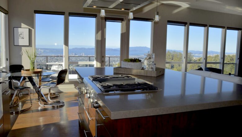 Spectacular Montclair Hills Panoramic Views! - Oakland, California