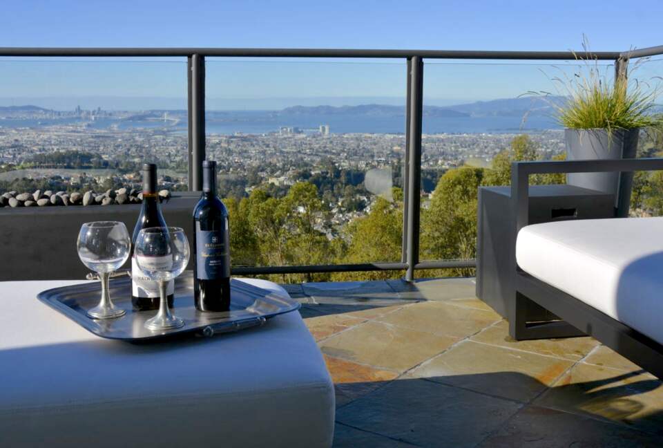 Spectacular Montclair Hills Panoramic Views! - Oakland, California