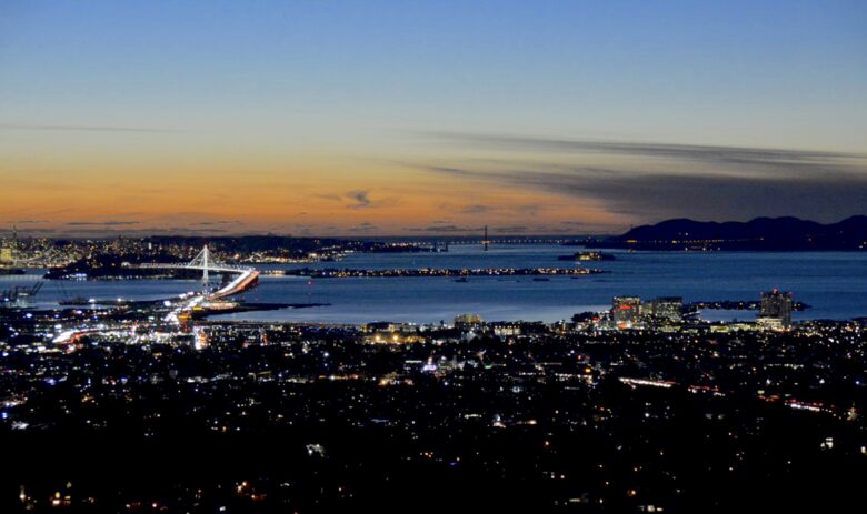 Spectacular Montclair Hills Panoramic Views! - Oakland, California