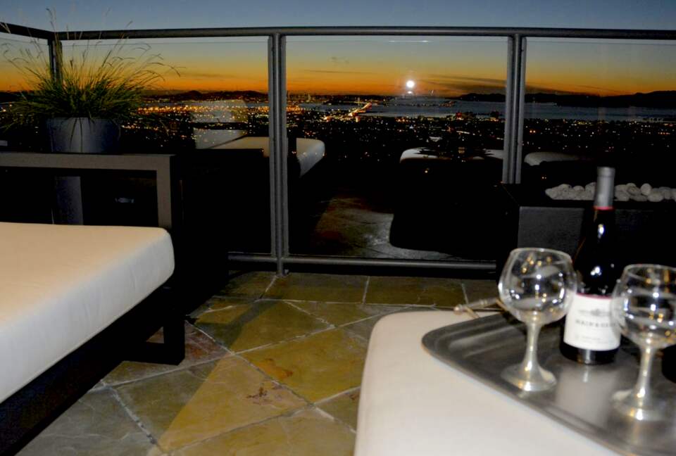 Spectacular Montclair Hills Panoramic Views! - Oakland, California