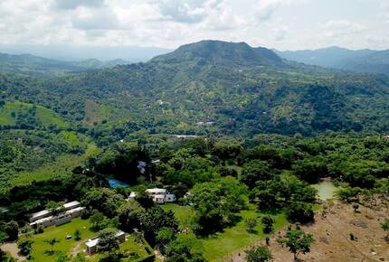Casa Aya - Fully Staffed High Luxe Estate in Popular Apapoima - Anapoima, Colombia
