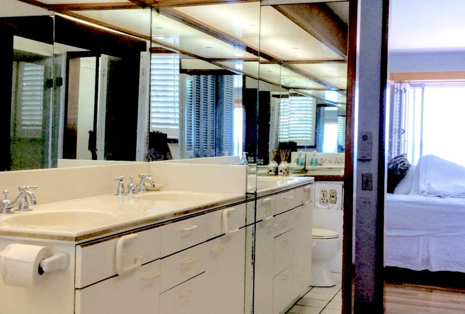 Colony Surf - Honolulu, Hawaii