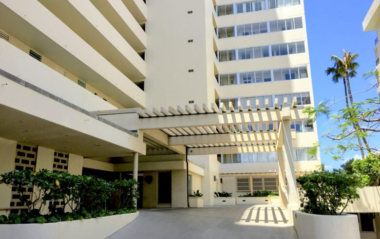 Colony Surf - Honolulu, Hawaii