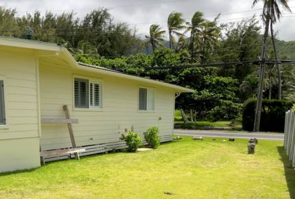 Hauula Beach House - Hauula, Oahu, Hawaii