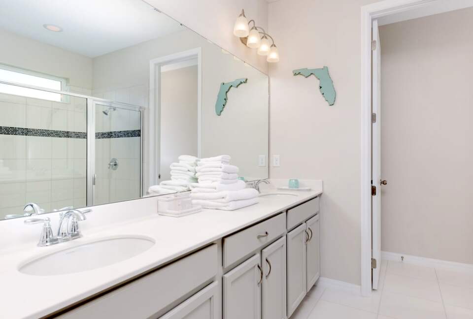 Solara Resort Luxury - Kissimmee, Florida