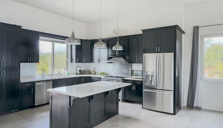 Hideaway Villa Maya Beach - Placencia, Belize