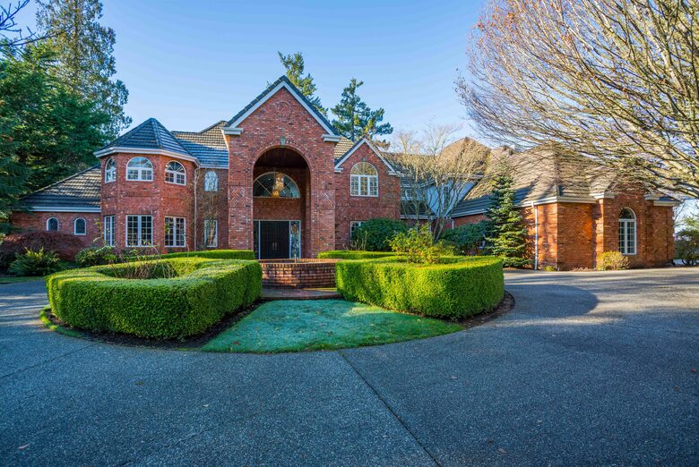 Breathtaking Ocean View Castle Like Home - Edmonds, Washington