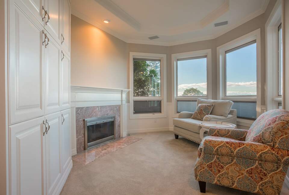 Breathtaking Ocean View Castle Like Home - Edmonds, Washington