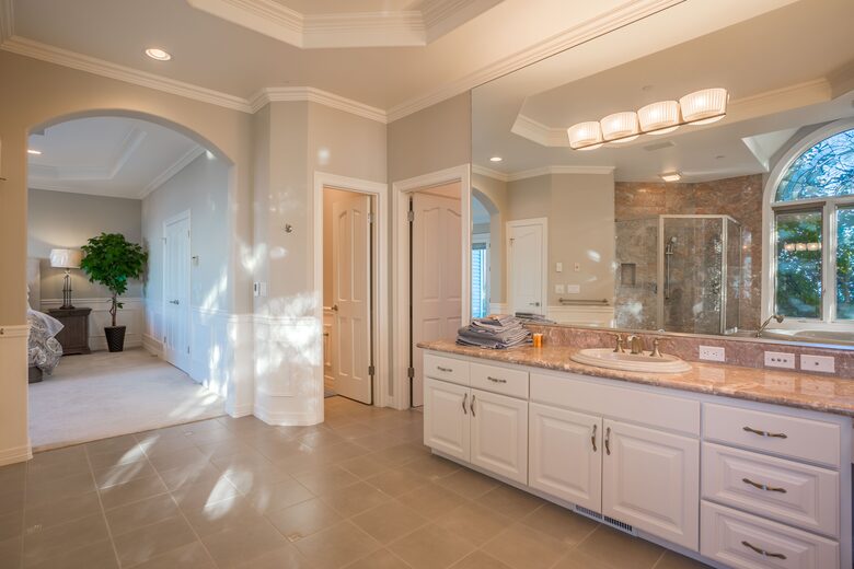 Breathtaking Ocean View Castle Like Home - Edmonds, Washington