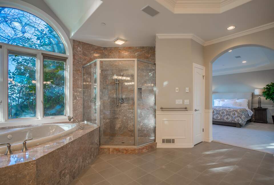 Breathtaking Ocean View Castle Like Home - Edmonds, Washington