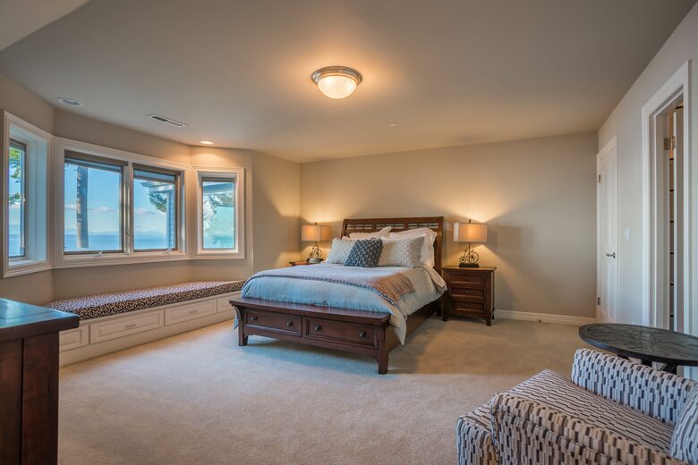 Breathtaking Ocean View Castle Like Home - Edmonds, Washington