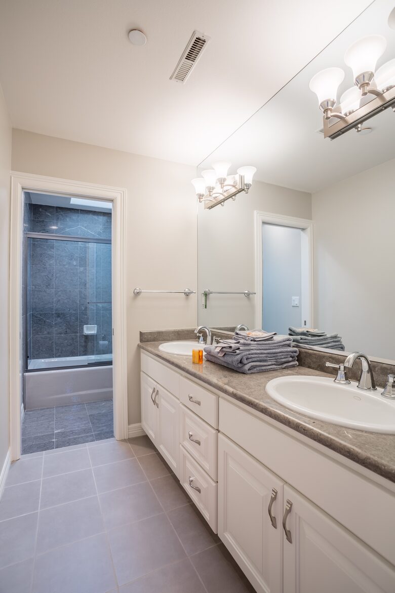 Breathtaking Ocean View Castle Like Home - Edmonds, Washington