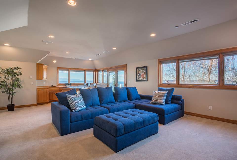 Breathtaking Ocean View Castle Like Home - Edmonds, Washington