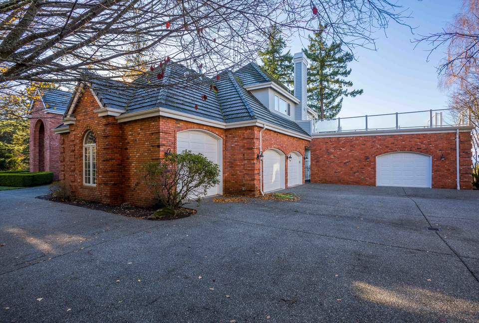 Breathtaking Ocean View Castle Like Home - Edmonds, Washington