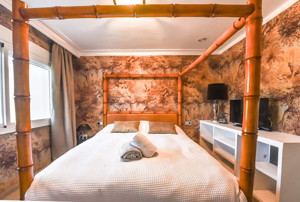 Villa Rosa (R) - Ibiza, Spain