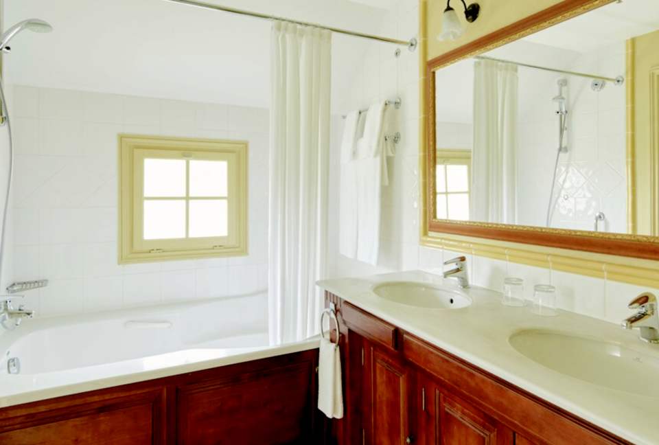 Marriott's Village d'ile-de-France Disneyland Paris - Three-Bedroom Townhouse - Bailly-Romainvilliers, France