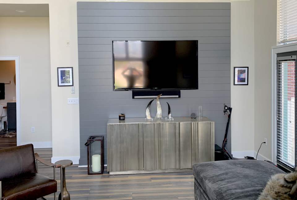 Charlotte South End Rail Trail Charmer - Charlotte, North Carolina