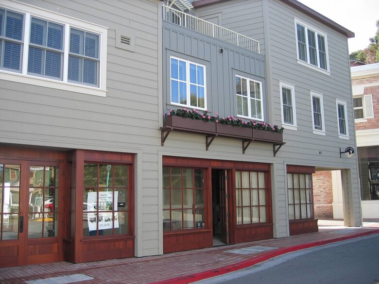 Waterfront Views in Downtown Tiburon - Tiburon, California