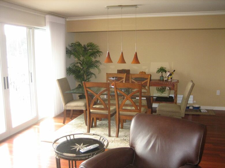 Waterfront Views in Downtown Tiburon - Tiburon, California