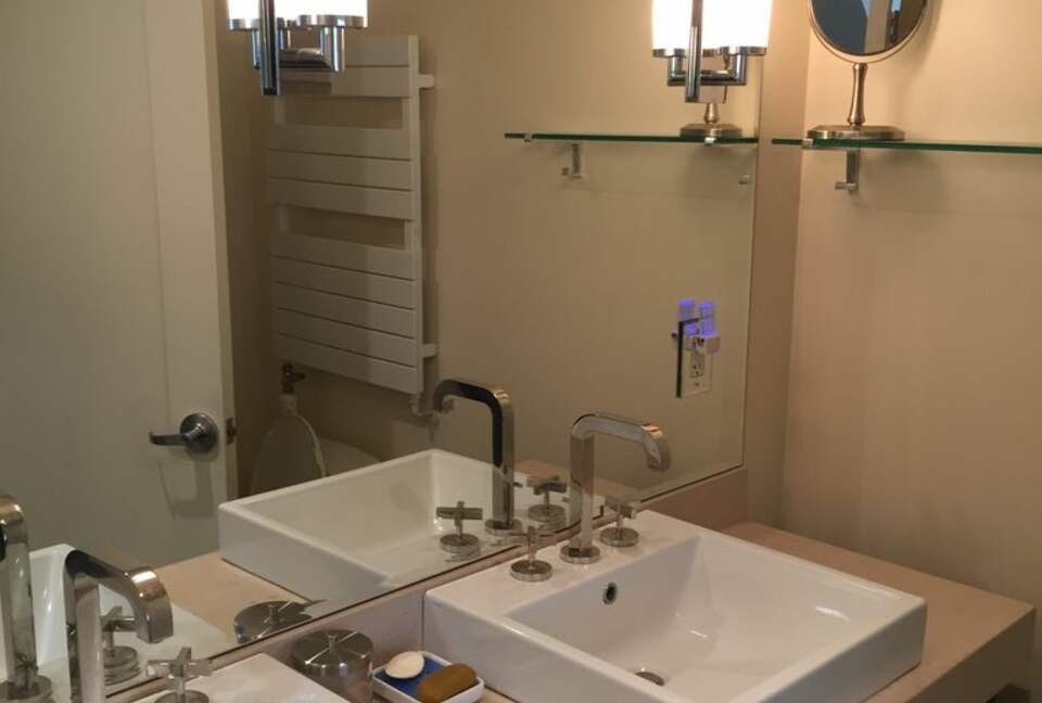 Waterfront Views in Downtown Tiburon - Tiburon, California