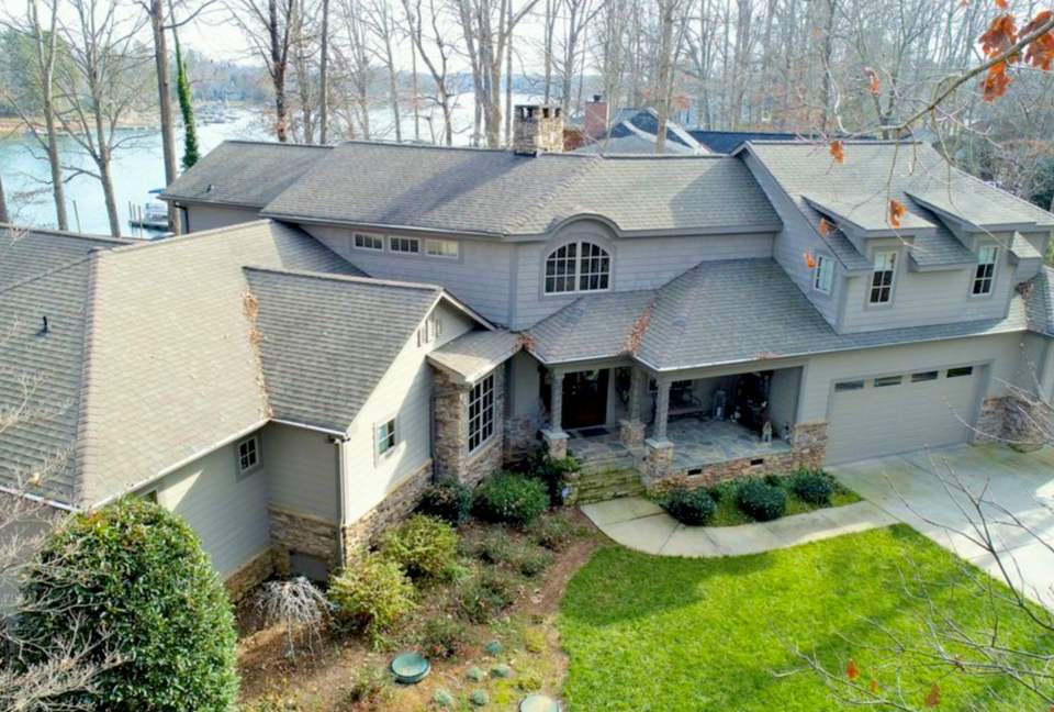Lake Norman Waterfront Retreat - Mooresville, North Carolina