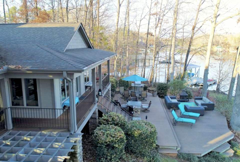 Lake Norman Waterfront Retreat - Mooresville, North Carolina