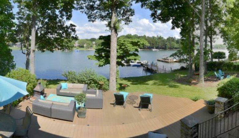 Lake Norman Waterfront Retreat - Mooresville, North Carolina