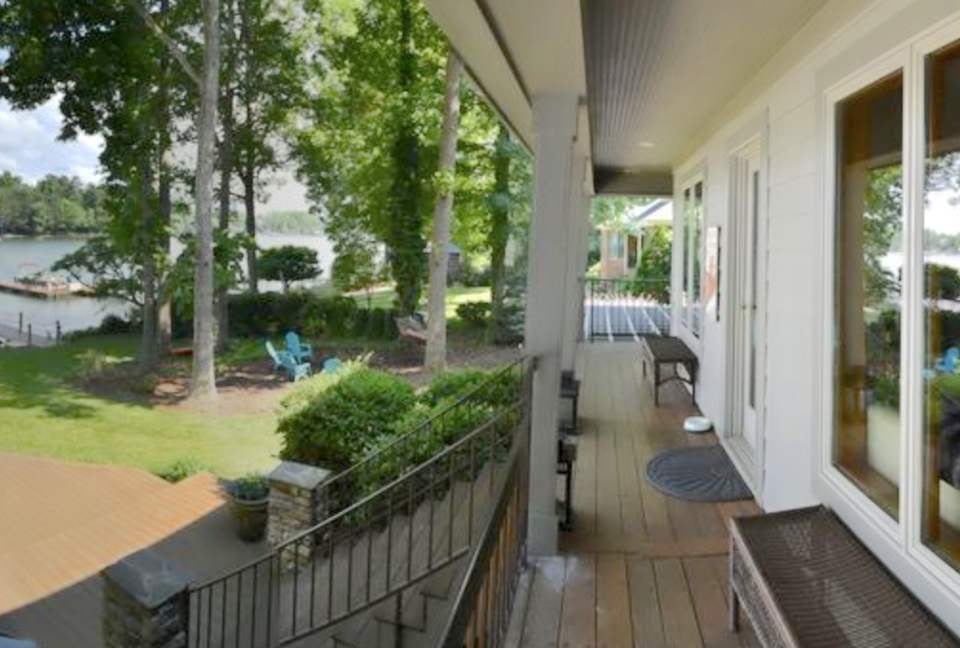 Lake Norman Waterfront Retreat - Mooresville, North Carolina