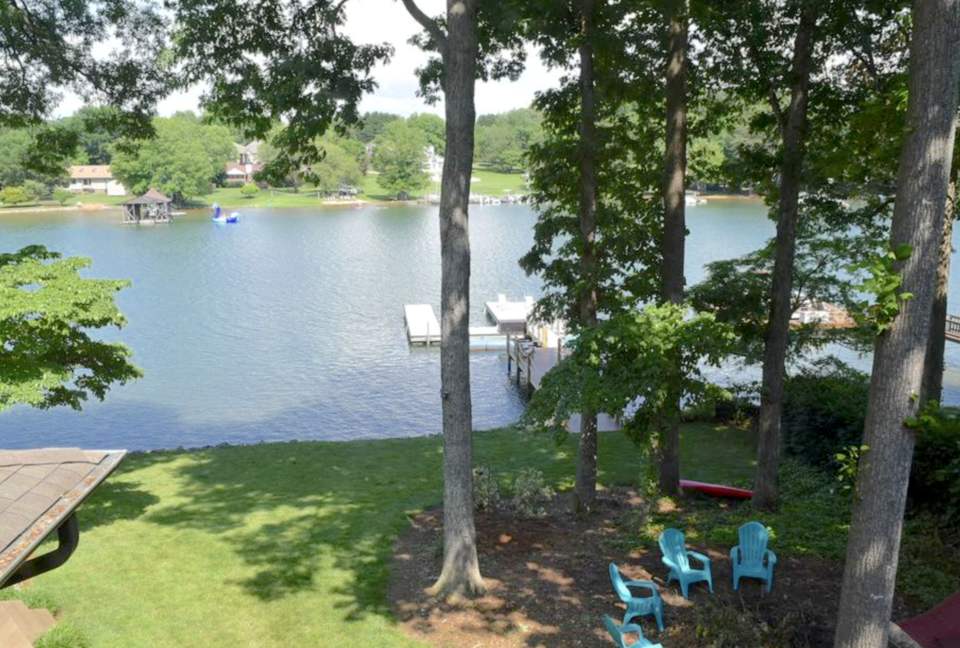 Lake Norman Waterfront Retreat - Mooresville, North Carolina