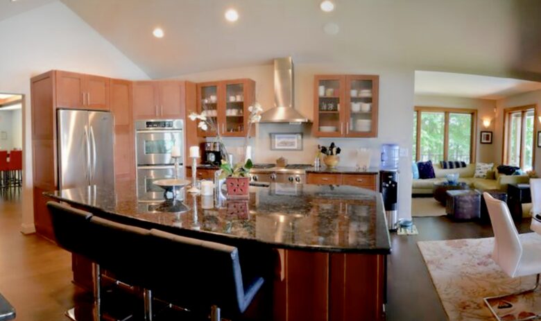 Lake Norman Waterfront Retreat - Mooresville, North Carolina