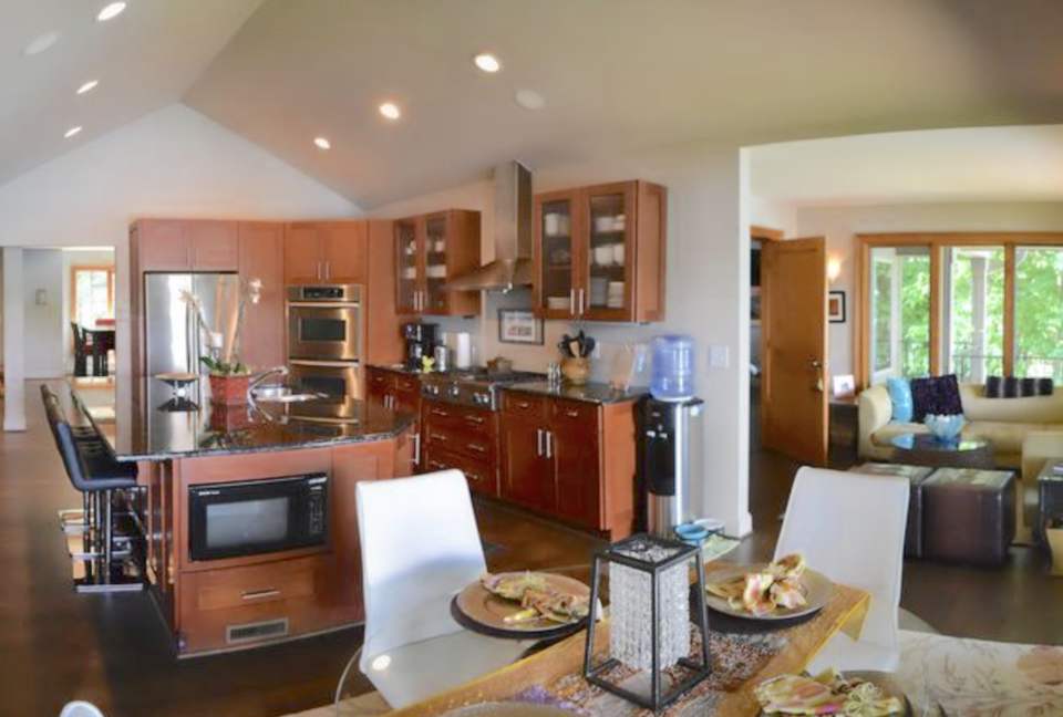 Lake Norman Waterfront Retreat - Mooresville, North Carolina