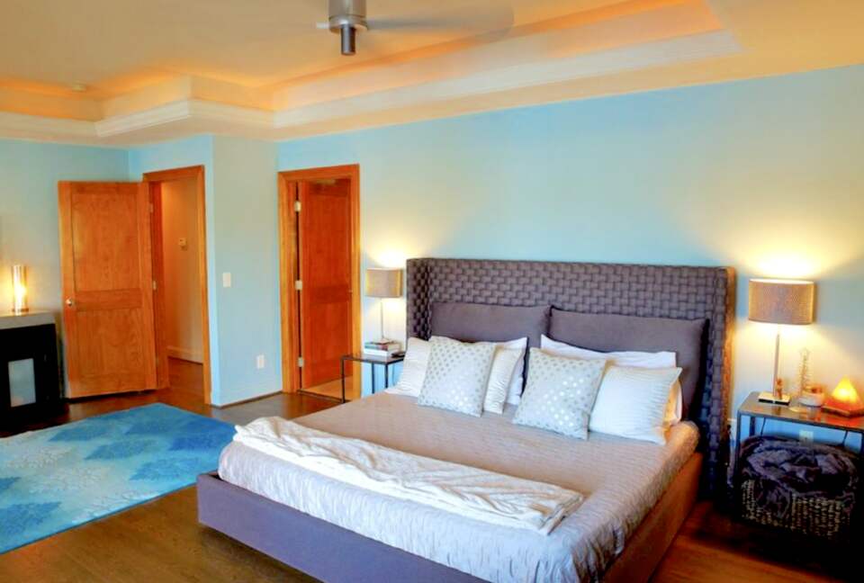 Lake Norman Waterfront Retreat - Mooresville, North Carolina