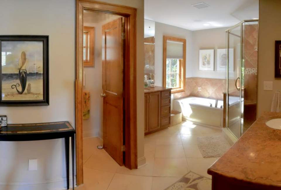 Lake Norman Waterfront Retreat - Mooresville, North Carolina