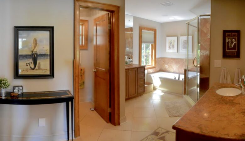 Lake Norman Waterfront Retreat - Mooresville, North Carolina