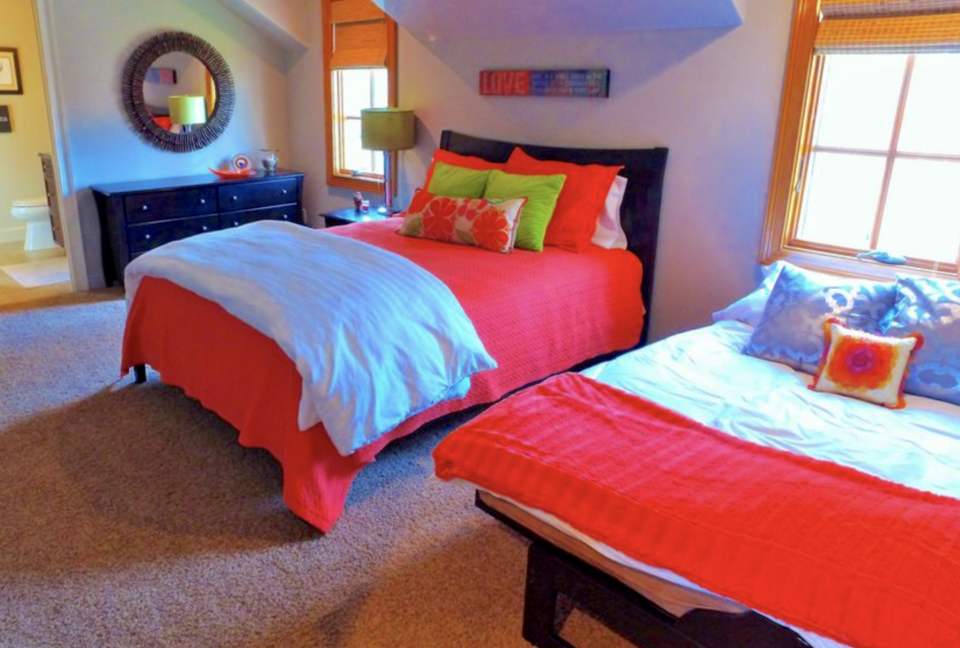 Lake Norman Waterfront Retreat - Mooresville, North Carolina