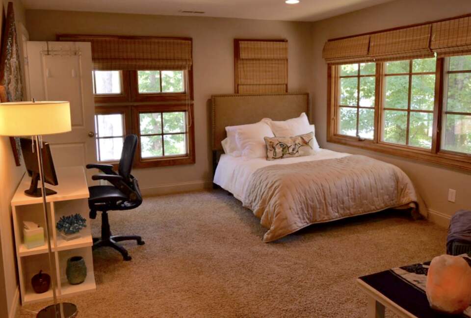 Lake Norman Waterfront Retreat - Mooresville, North Carolina