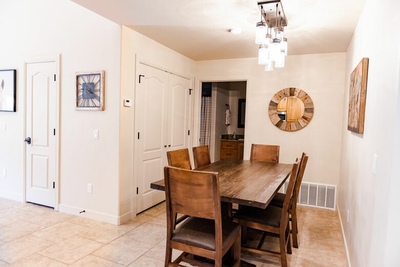 Upscale Rustic Moab Home - Moab, Utah